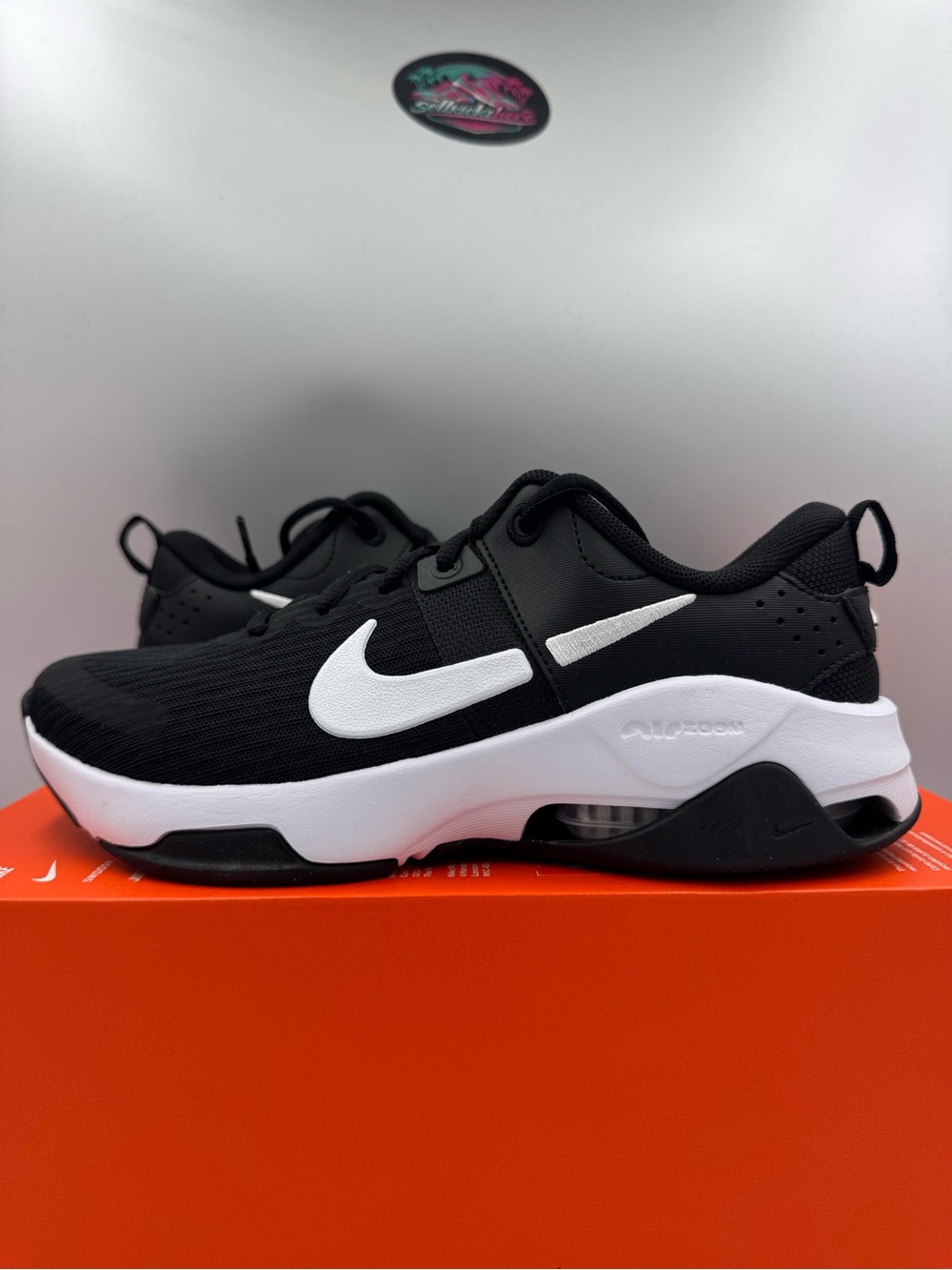Nike Air Zoom Bella 6 Black White BRAND NEW Size 10 Women